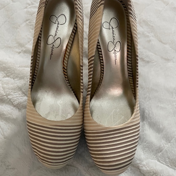 Jessica Simpson Colie Wood Platform Heels - Picture 8 of 8